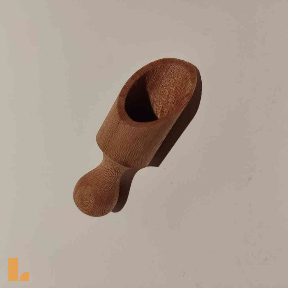 سرتاس کوچک چوبی تیره اسپادانا